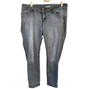 Paris Blues women's size 16 faded black jeans